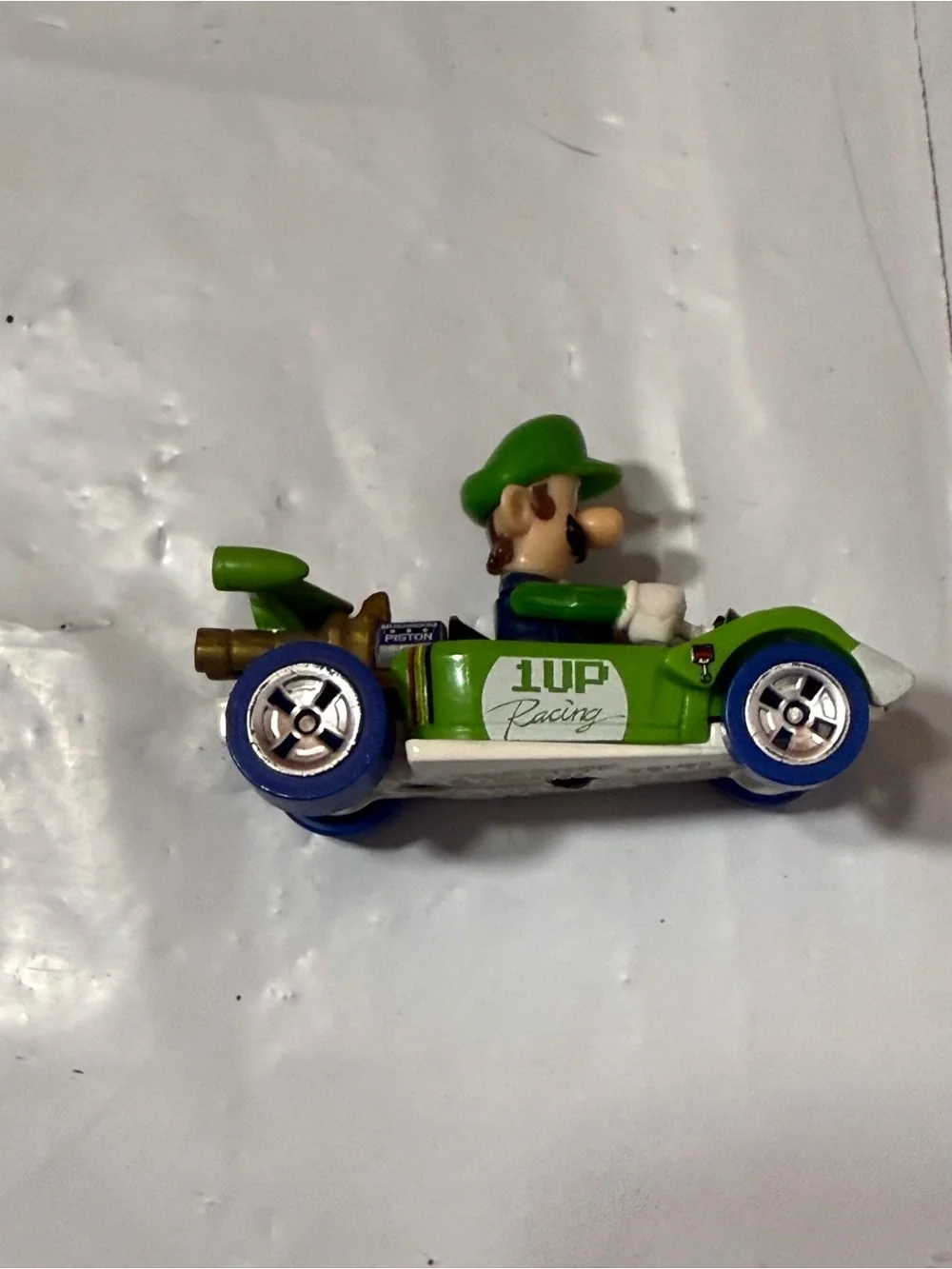 Mario Kart Luigi 1UP Hot Wheels Toy Car